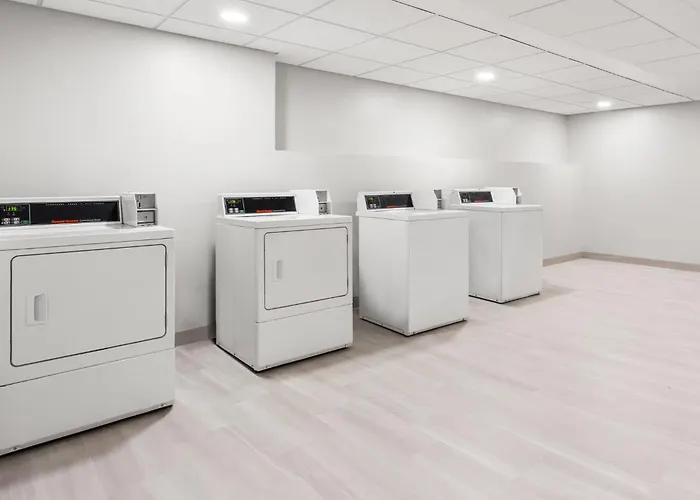 Holiday Inn Express Atlanta Airport - North By Ihg