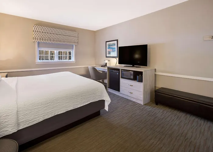 Best Western Sea Island Inn