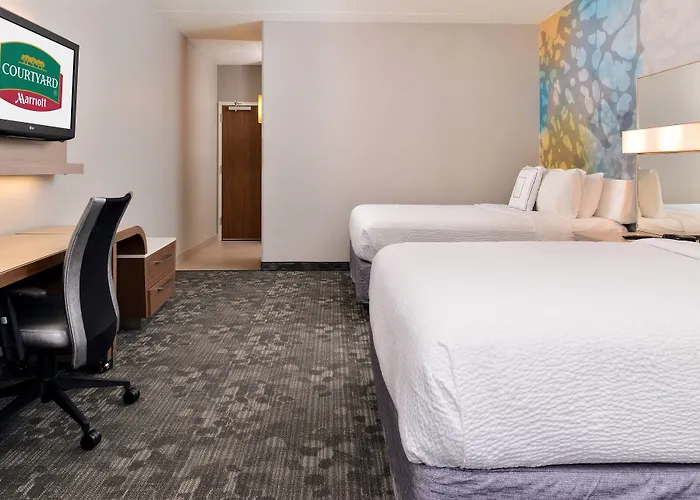 Courtyard By Marriott Dallas Northwest