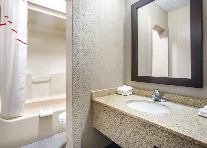 Red Roof Inn Detroit - Farmington Hills