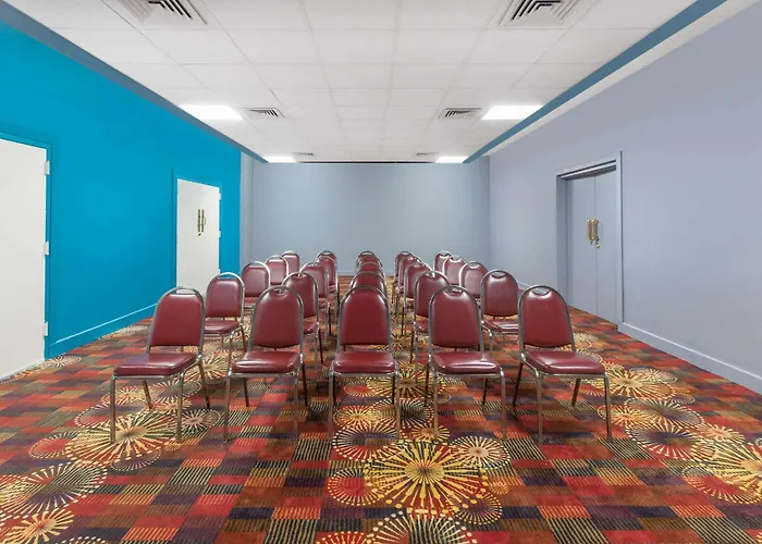 Days Inn By Wyndham Uvalde