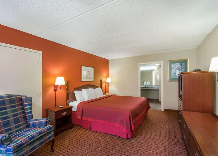 Days Inn By Wyndham Hurricane Mills
