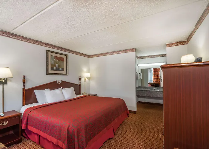Days Inn By Wyndham Hurricane Mills