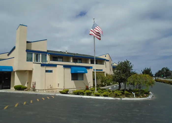 Bay Breeze Inn