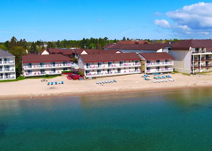 Super 8 Beachfront By Wyndham Mackinaw City, Mi