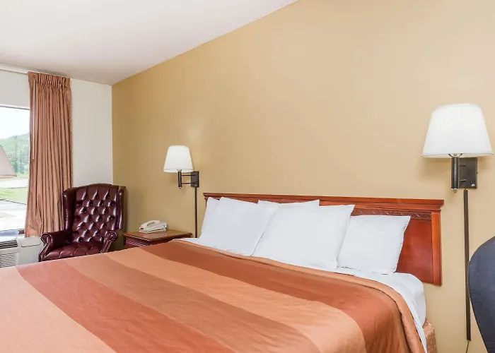 Days Inn By Wyndham Fort Payne