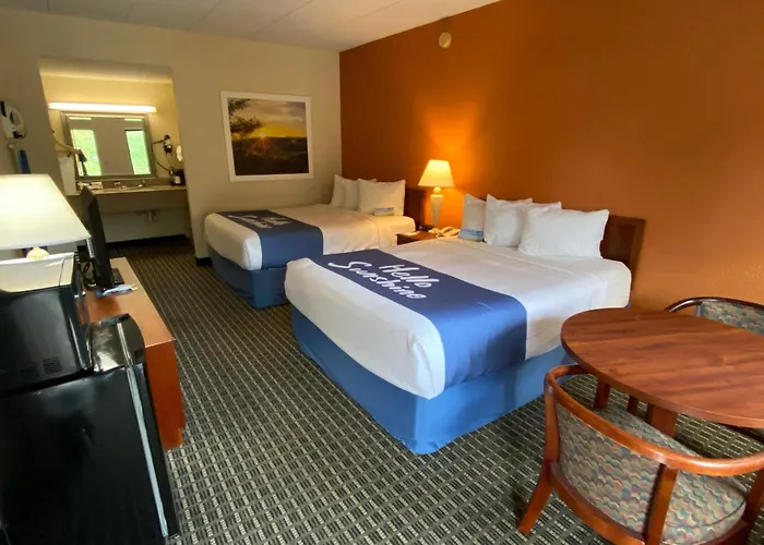 Days Inn By Wyndham Morehead