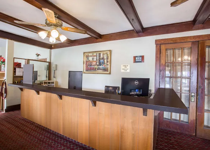 Knights Inn Endwell