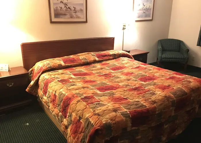 Rapids Inn & Suites