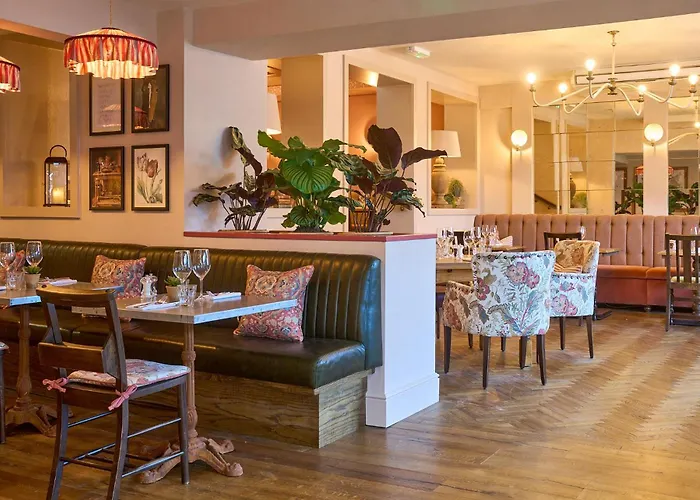 The White Horse - A Heartwood Inn