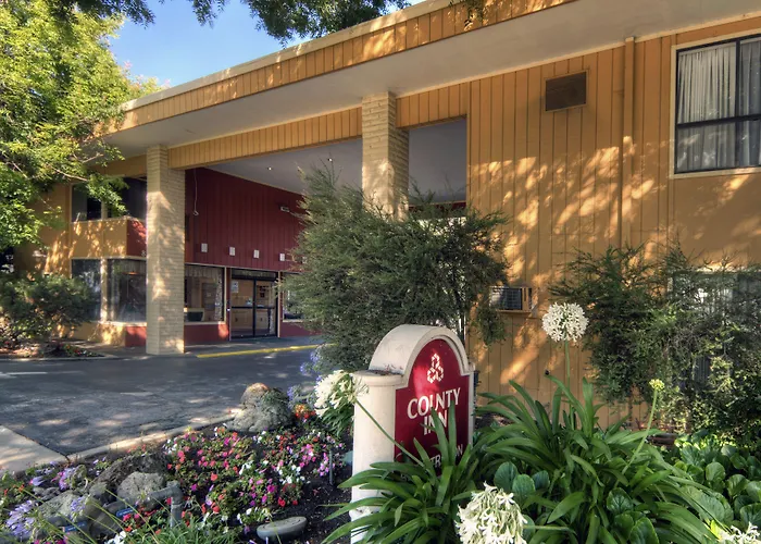 Days Inn & Suites By Wyndham Mountain View