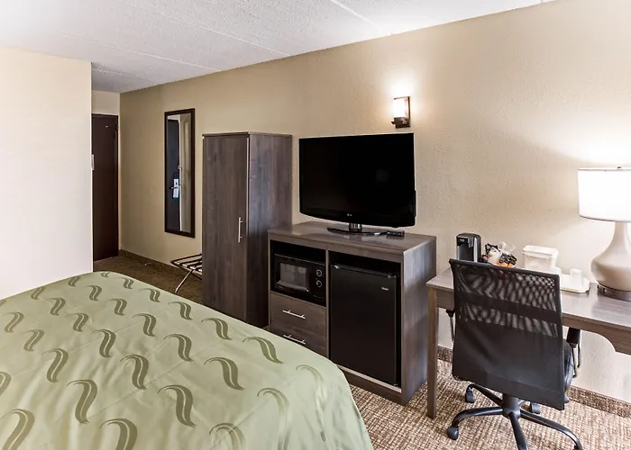 Quality Inn & Suites Plattsburgh