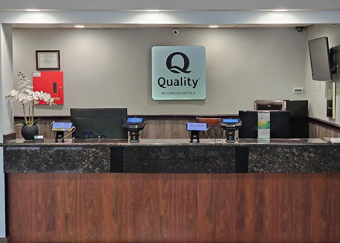 Quality Inn & Suites Vancouver North