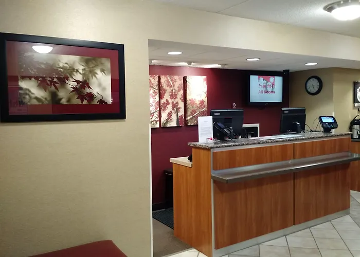Red Roof Inn Utica