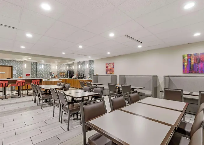 Best Western Plus Waterloo & Cedar Falls