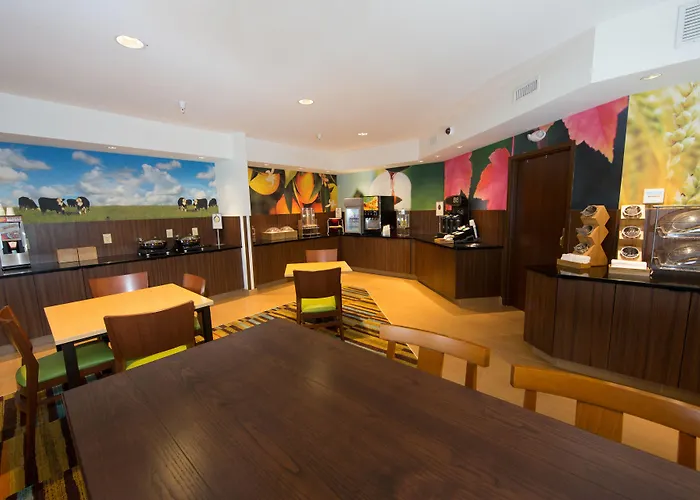 Fairfield Inn & Suites Burlington