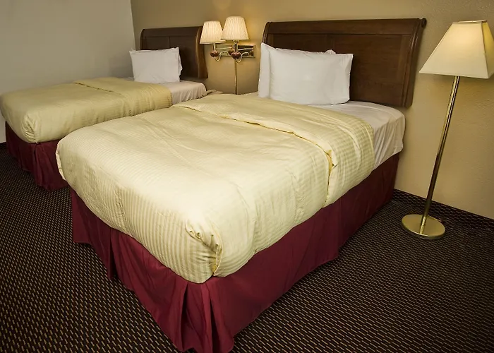 Express Inn & Suites