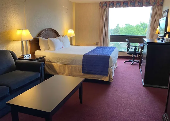 Ramada By Wyndham Lethbridge