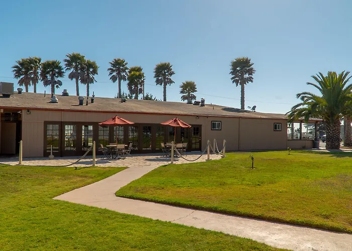 San Simeon Lodge