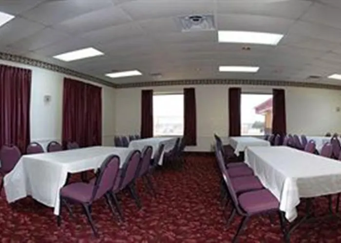 Econo Lodge Truman Inn