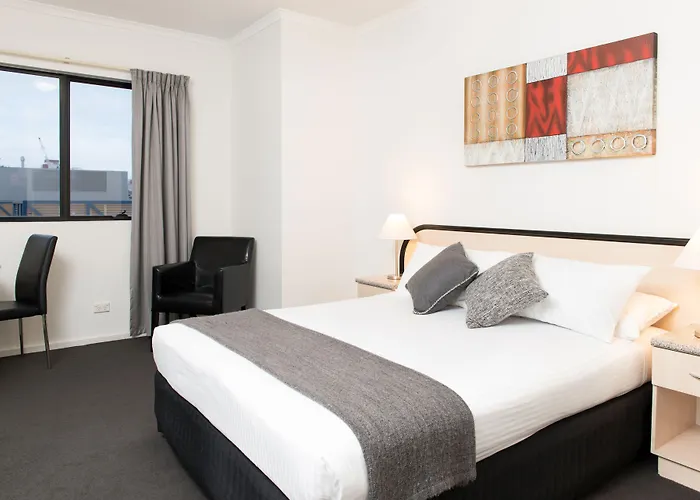 Adelaide Riviera Hotel