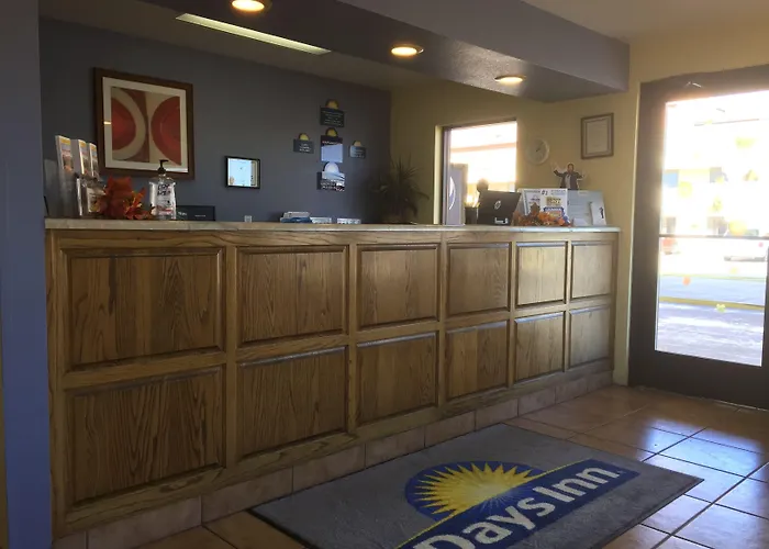 Days Inn By Wyndham Kingman West
