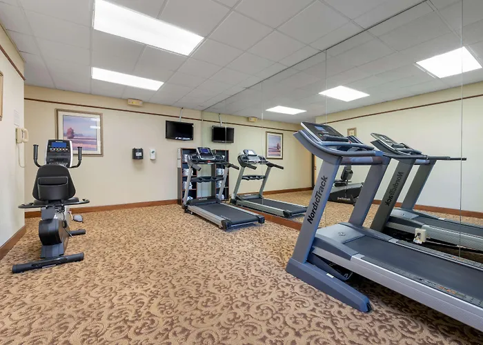 Best Western Louisville East Inn & Suites