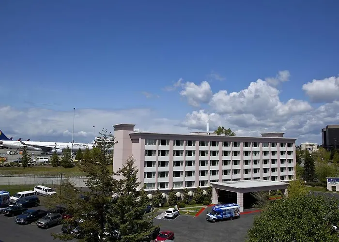 Coast Gateway Hotel
