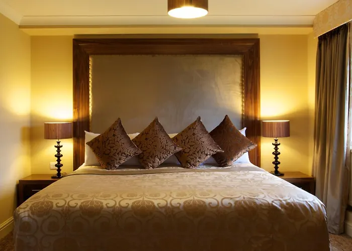 Aubrey Park Hotel