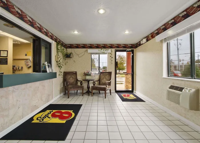 Super 8 By Wyndham Richmond Airport Va