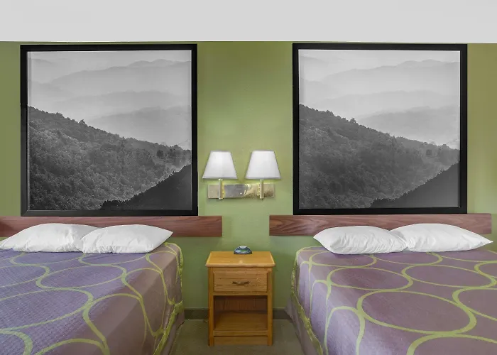 Super 8 By Wyndham Christiansburg/Blacksburg Area