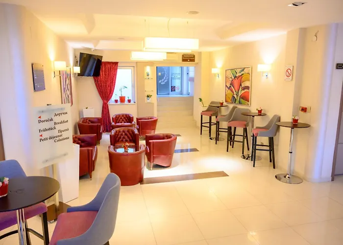 Hotel Tami Residence