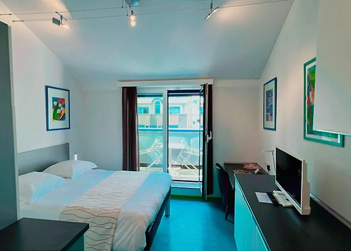 Domus Hotel