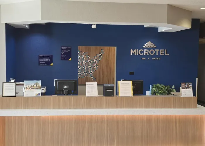 Microtel Inn & Suites By Wyndham Bluffs