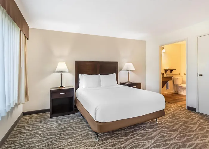 Best Western Plus Valdosta Hotel & Suites