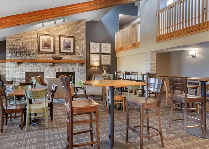 Surestay Plus Hotel By Best Western Litchfield