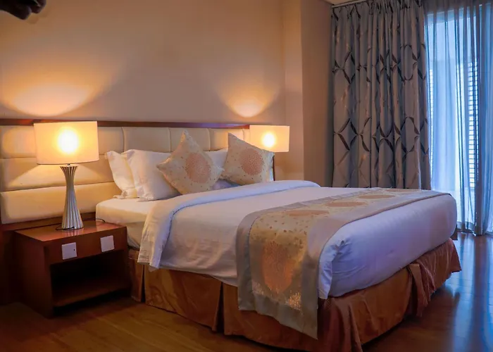The Avenue Plaza Hotel