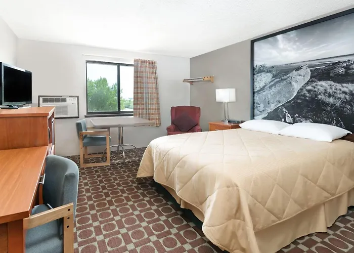 Super 8 By Wyndham Miles City