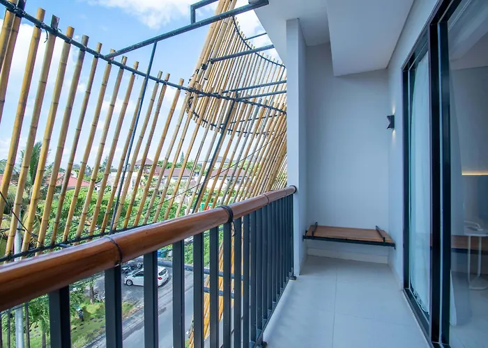 Koa D Surfer Hotel