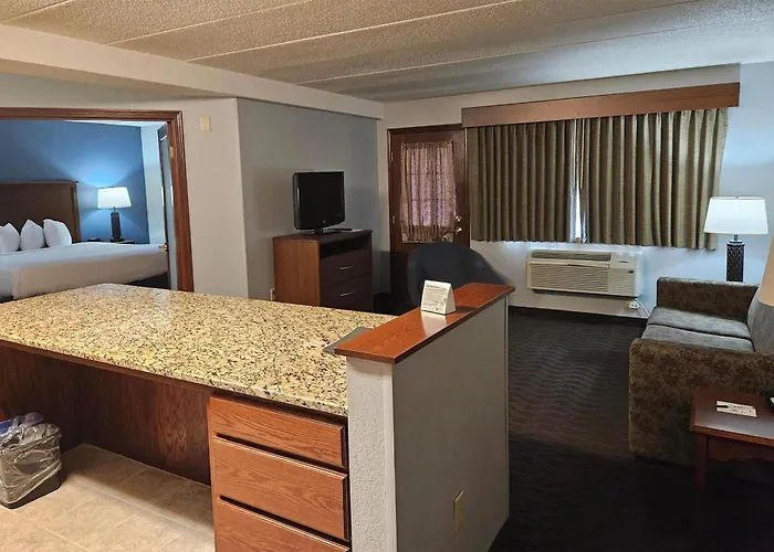 Americinn By Wyndham Marshall