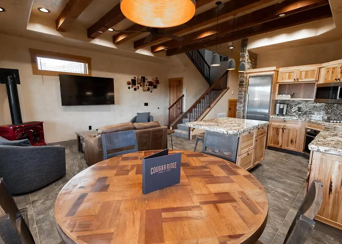 Cougar Ridge Resort