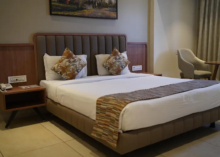 Rudra Shelter Business Hotel