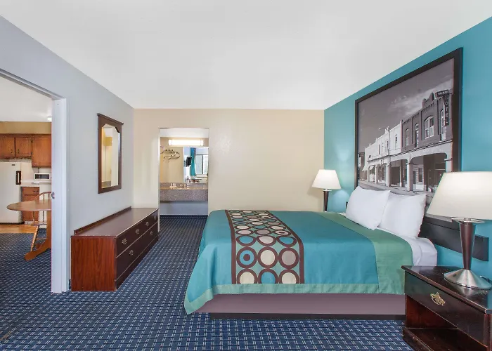 Super 8 By Wyndham Sallisaw