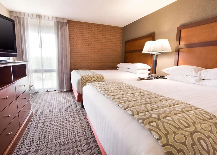 Drury Inn & Suites Jackson Mo