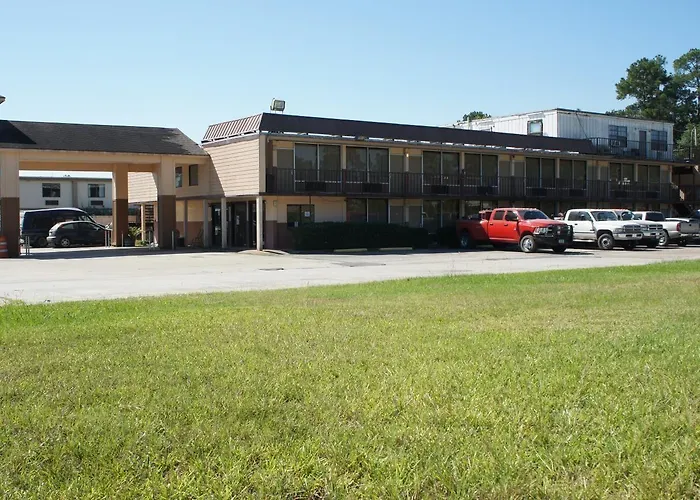 Executive Inn & Suites