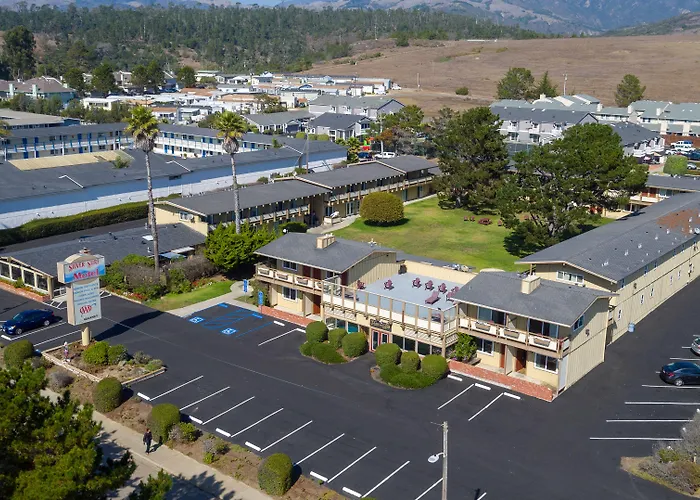 Silver Surf Motel