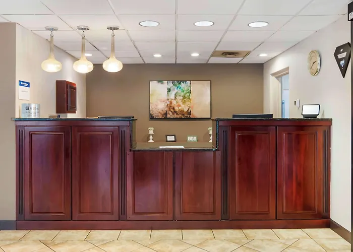 Best Western Plus Oak Mountain Inn