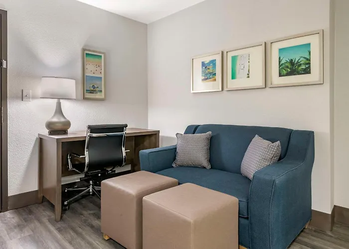 Comfort Inn & Suites Downtown Brickell-Port Of Miami