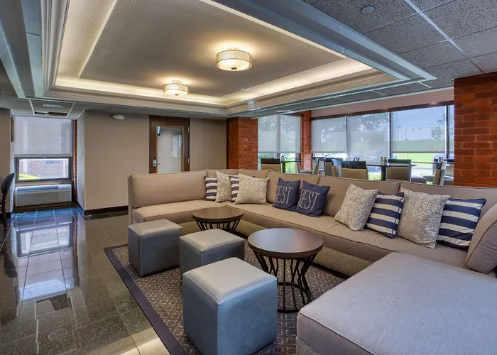 Drury Inn & Suites St. Louis - Fairview Heights