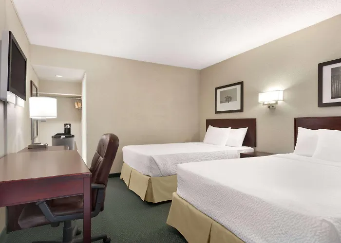 Days Inn By Wyndham Lethbridge